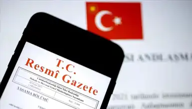 19 Ağustos 2025 Resmi Gazete Kararları: Trafik ve Üniversite Yönetmelikleri Değişti